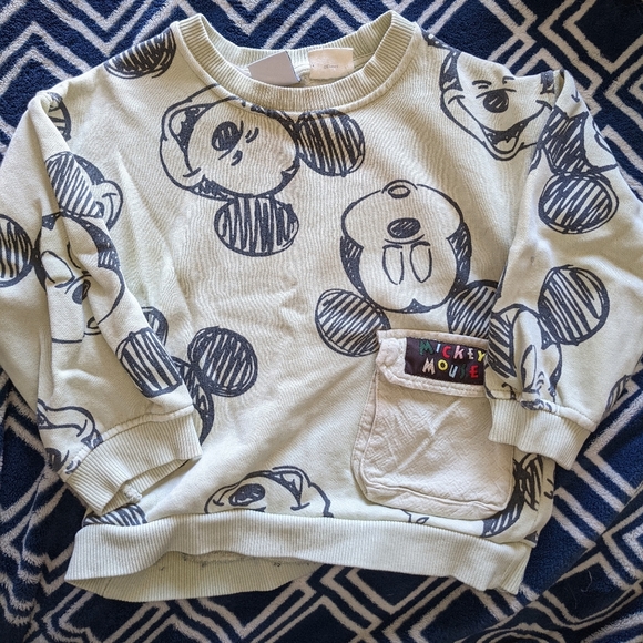 Zara Mickey Mouse Crewneck - Picture 1 of 3